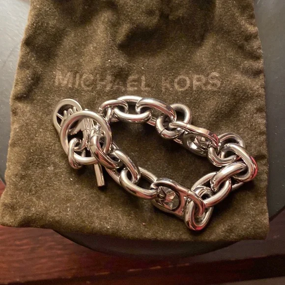 Charm bracket - Picture 4 of 4